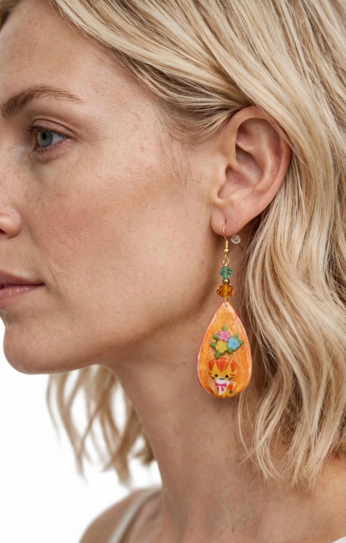 Handcrafted Dangle Teardrop Earrings – Tabby Cat & Floral Clay Resin Design