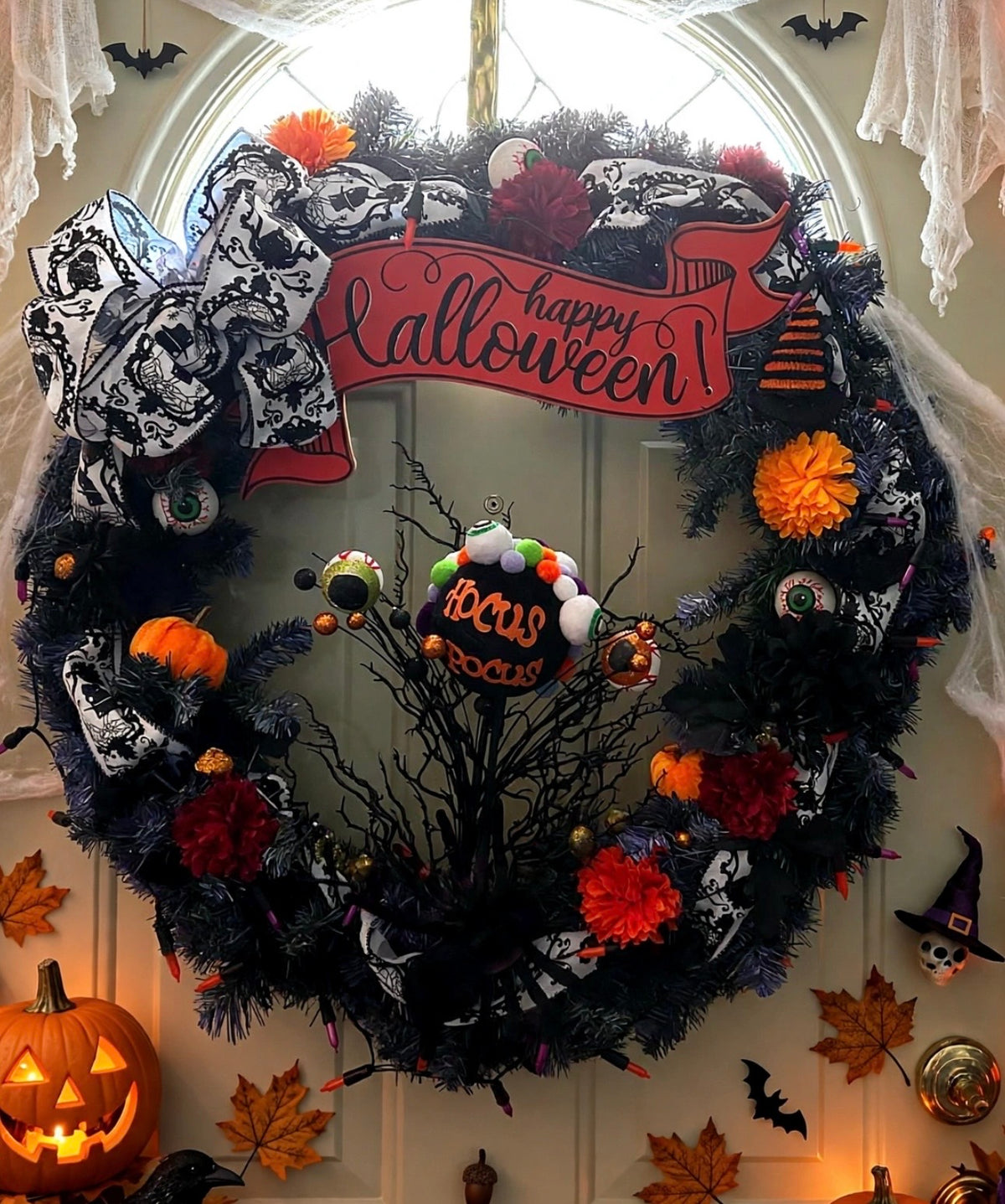 Large Happy Halloween Hocus Pocus Wreath for Front Door, Lighted Black Spooky Halloween Wreath with Eyeballs, Pumpkins, Skull Ribbon and Fall Decor