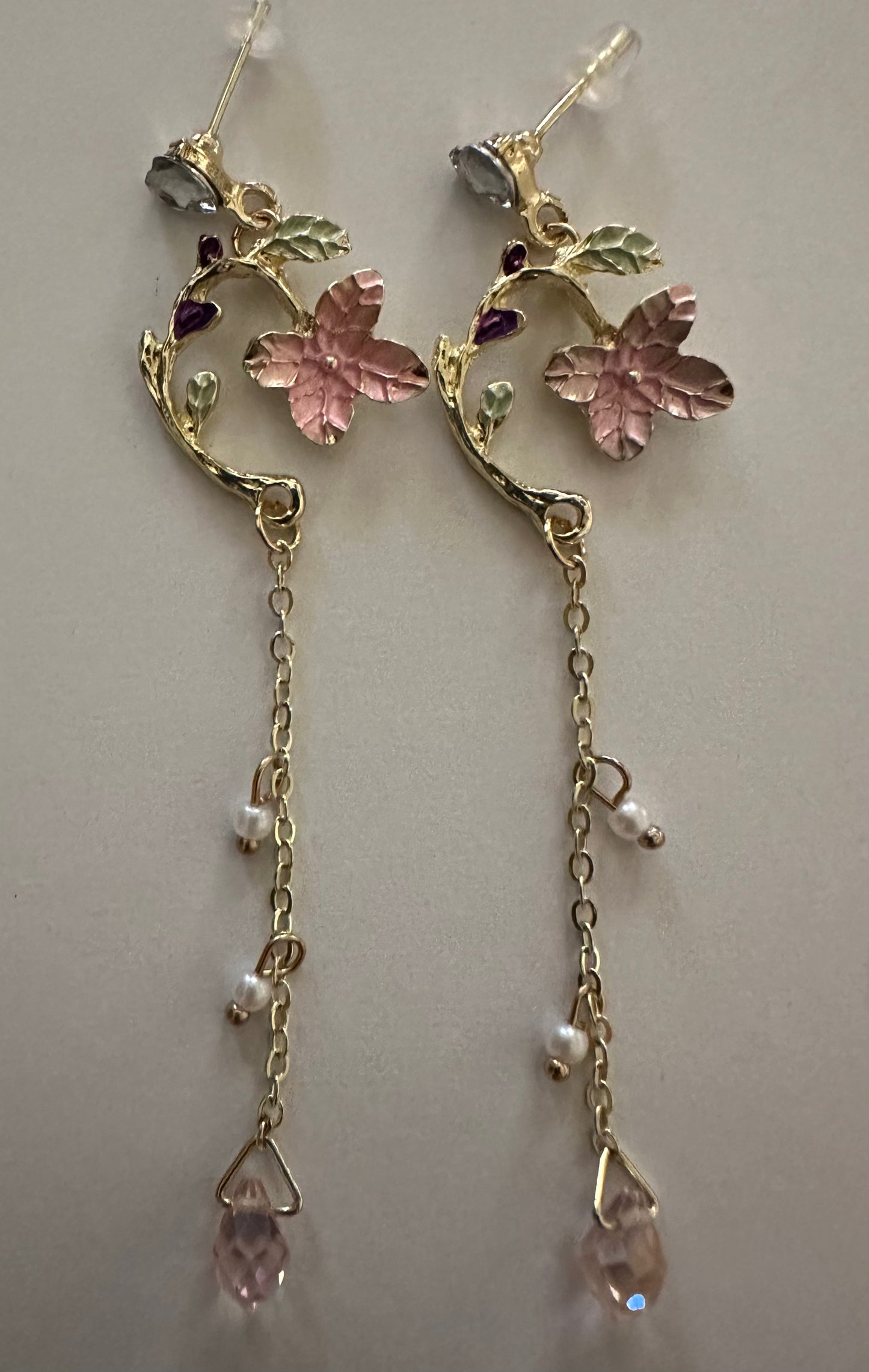 Floral Enamel Stud Dangle Earrings with Gold Chain and Glass Crystal Accents